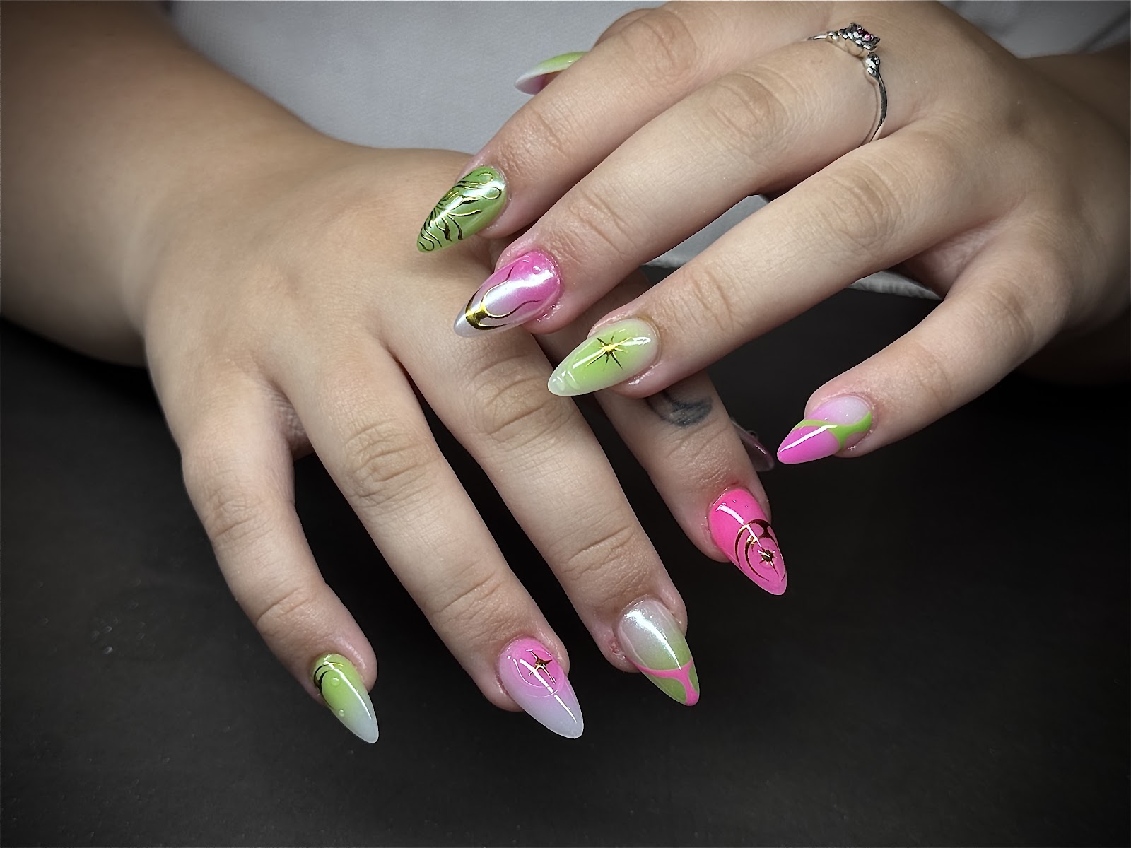TWINKLE NAILS nail photo 3